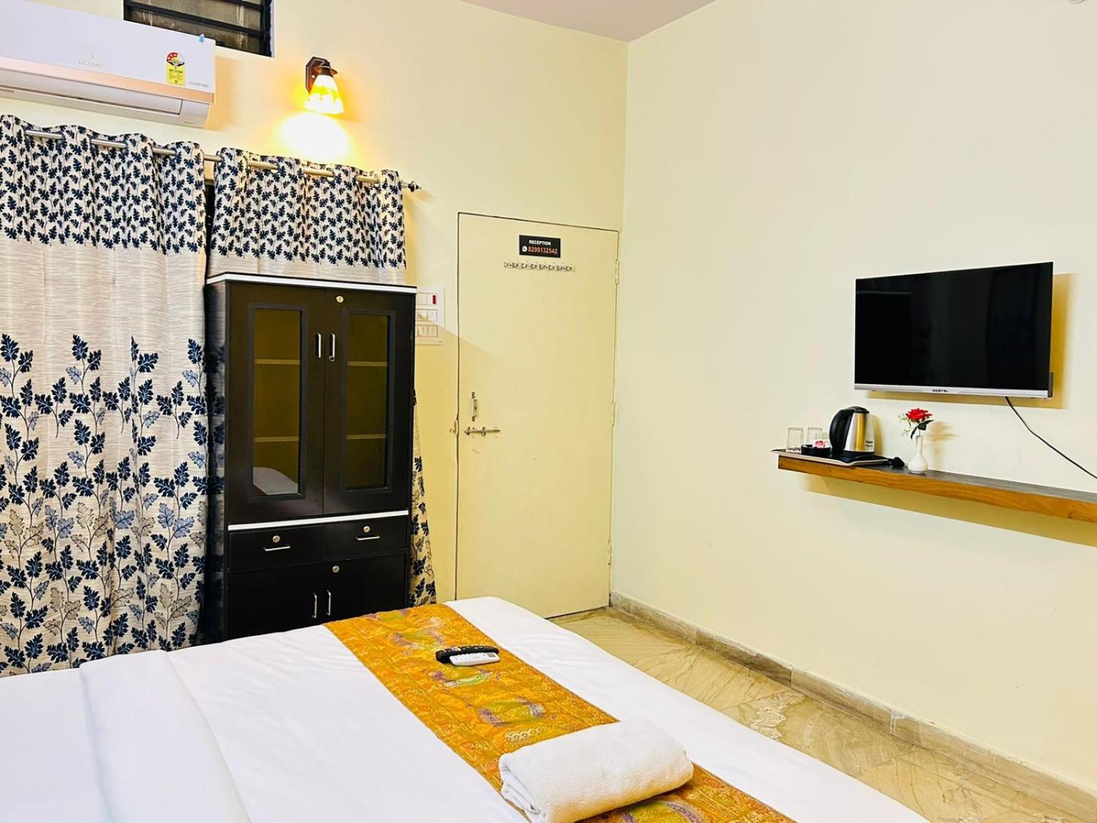Shankar Vilaas -A Boutique Stay Forigners Choice Near Ghats And Temples Waranasi Zewnętrze zdjęcie