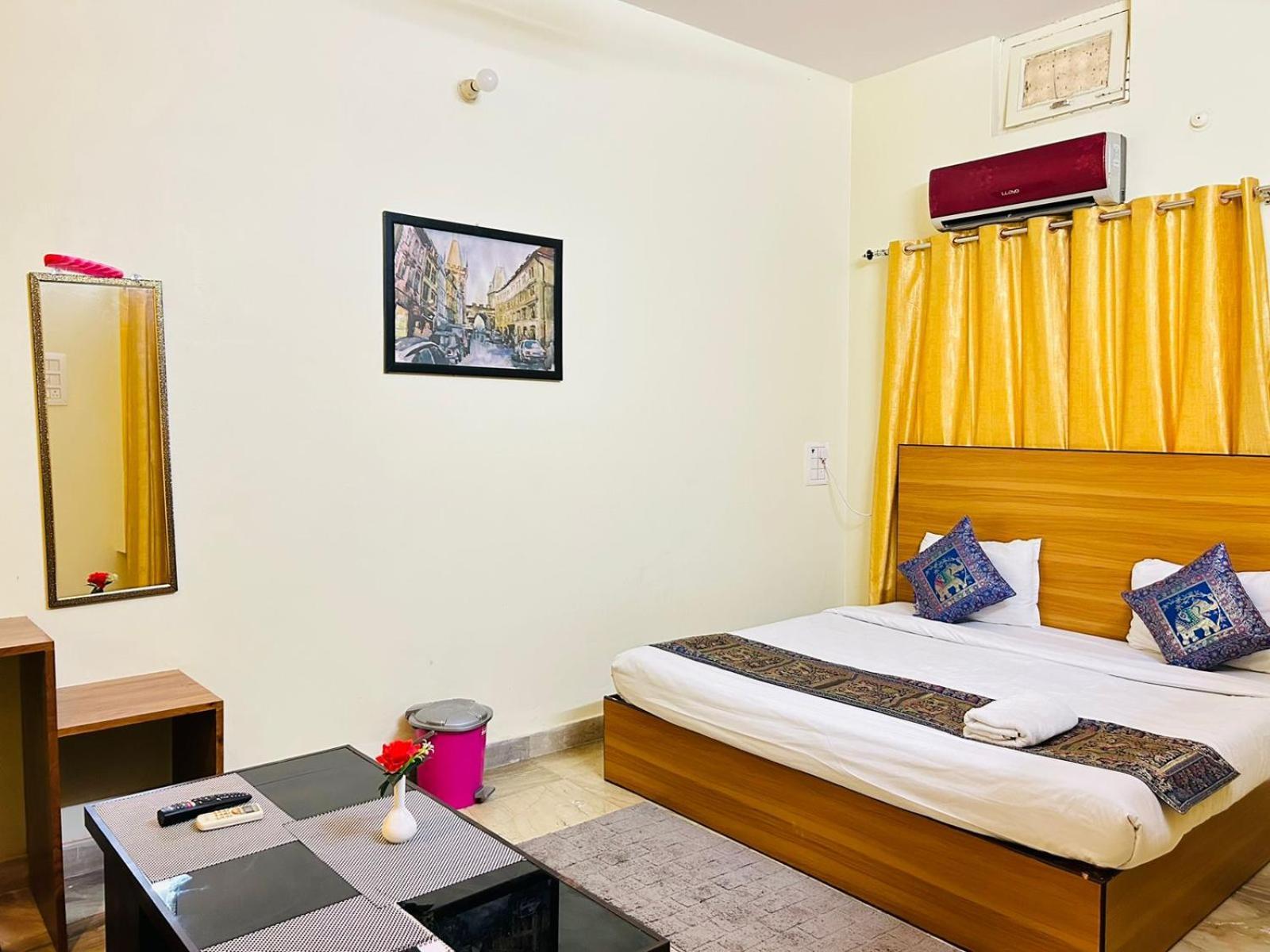 Shankar Vilaas -A Boutique Stay Forigners Choice Near Ghats And Temples Waranasi Zewnętrze zdjęcie