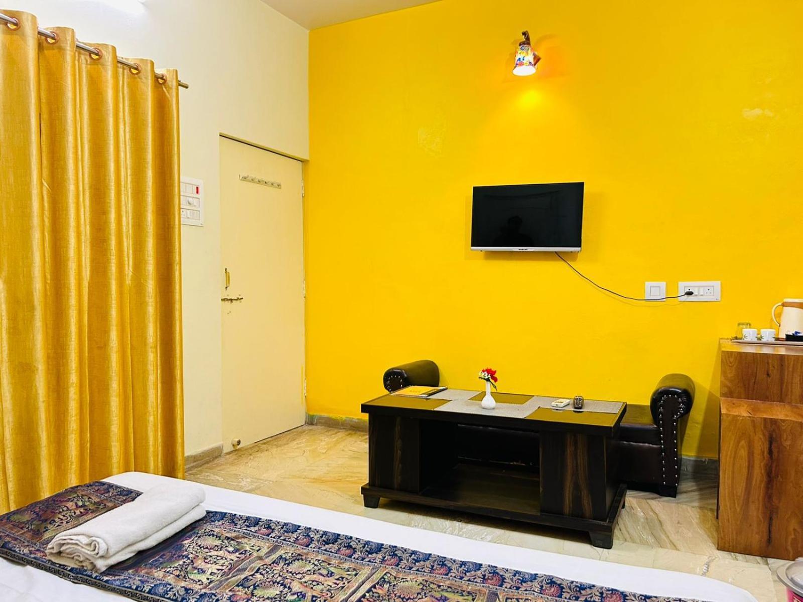 Shankar Vilaas -A Boutique Stay Forigners Choice Near Ghats And Temples Waranasi Zewnętrze zdjęcie