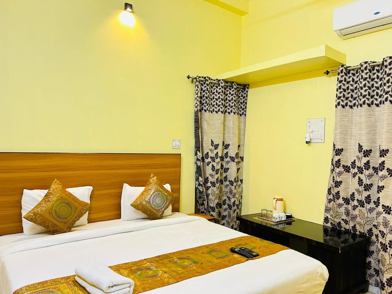 Shankar Vilaas -A Boutique Stay Forigners Choice Near Ghats And Temples Waranasi Zewnętrze zdjęcie