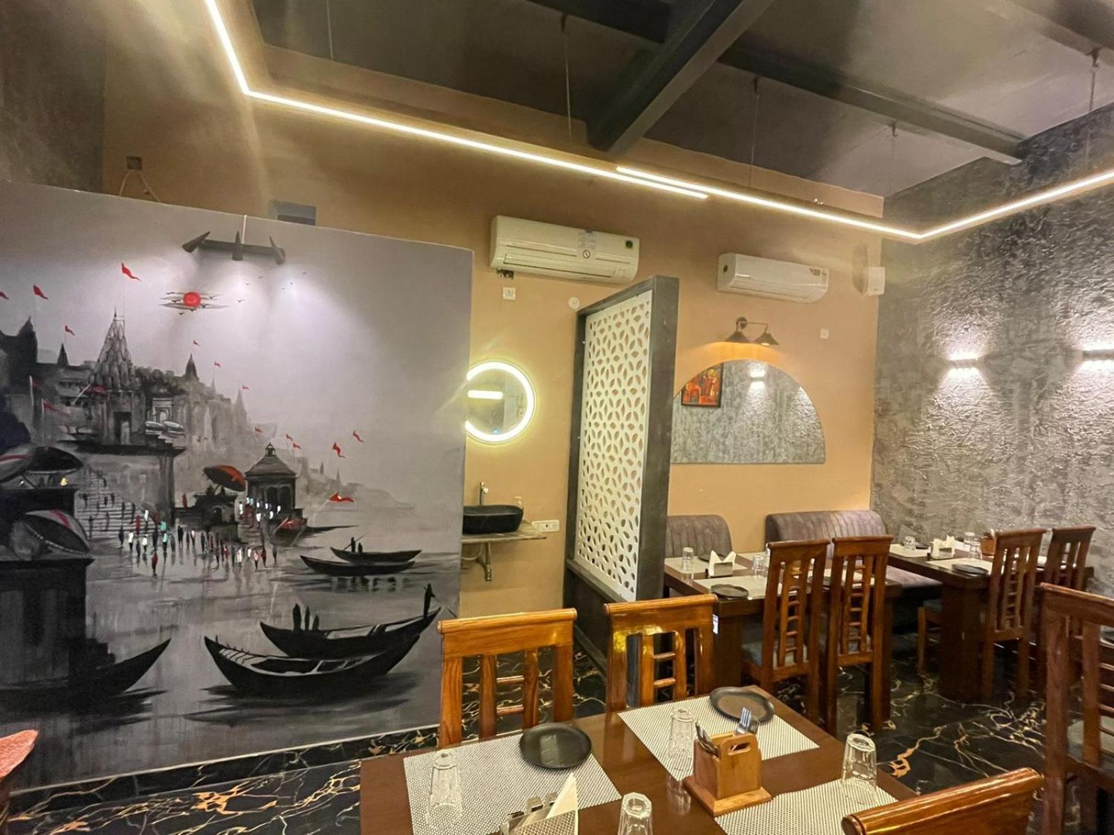Shankar Vilaas -A Boutique Stay Forigners Choice Near Ghats And Temples Waranasi Zewnętrze zdjęcie